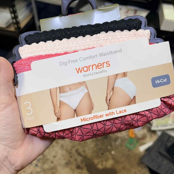 Warners Blissful Benefits Dig-Free Comfort Waistband with Lace Microfiber Hi-Cut - Picture 1 of 2